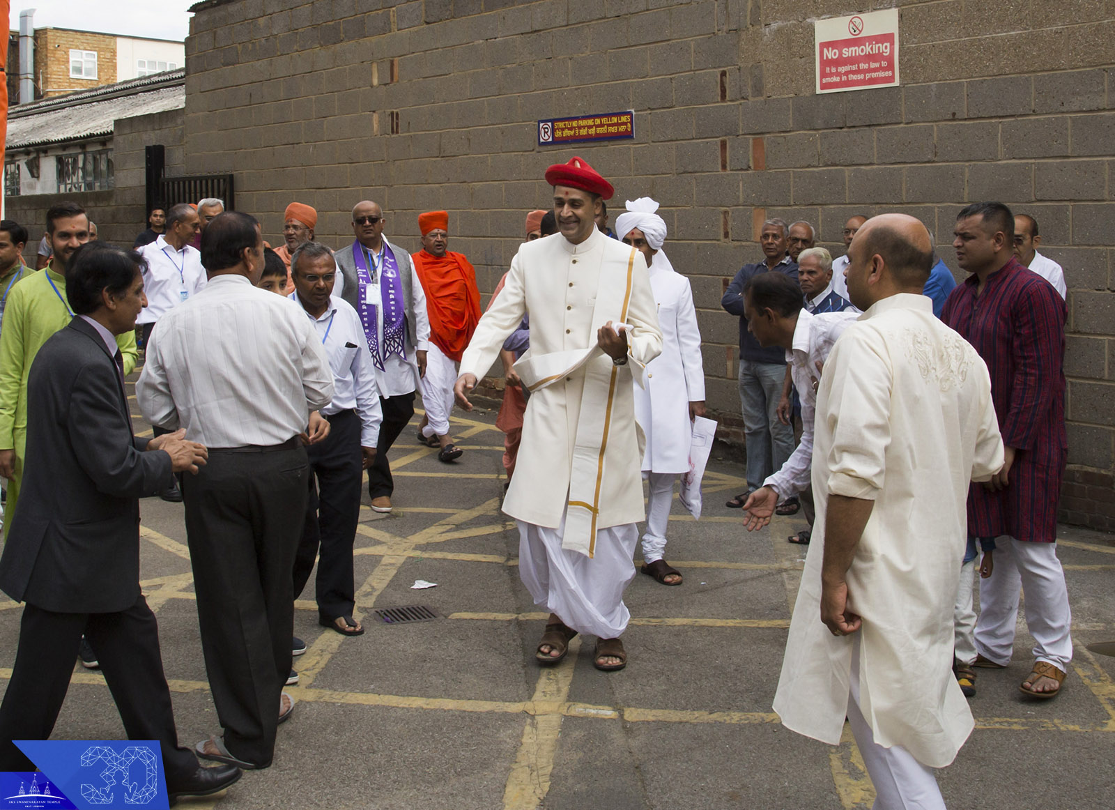 61  - ©1987-2017 SKS Swaminarayan Temple East London